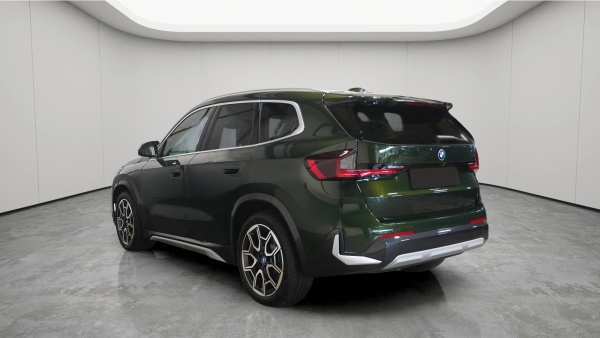 BMW iX1-0